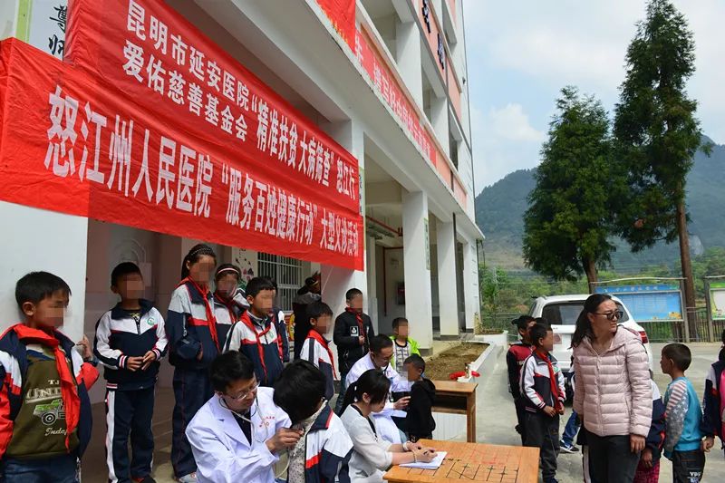 关爱流动人口一路同行_关爱流动人口,健康服务一路同行(3)