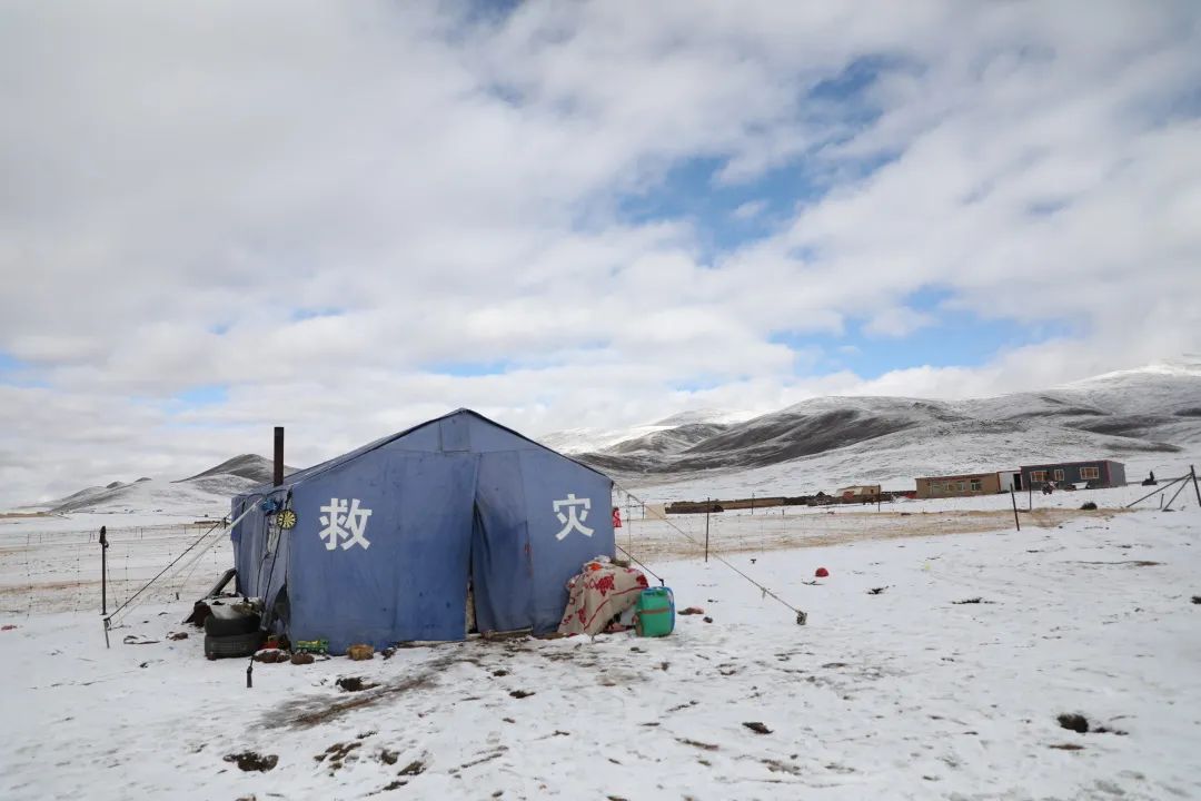 常年降雪的称多县.jpg